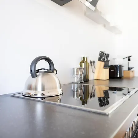 Ko-living - Captain's - Altstadt - Mit Kueche, Smart Tv & Balkon - 6p