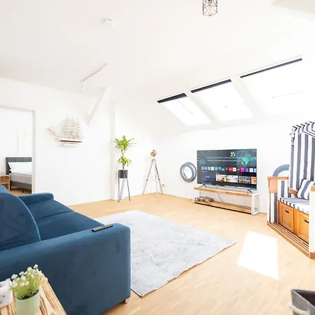 Ko-living - Captain's - Altstadt - Mit Kueche, Smart Tv & Balkon - 6p Halle (Saale)