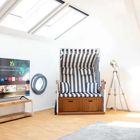 Appartement Ko-living - Captain's - Altstadt - Mit Kueche, Smart Tv & Balkon - 6p *